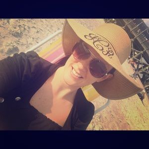 Meet your Posher, Jamie